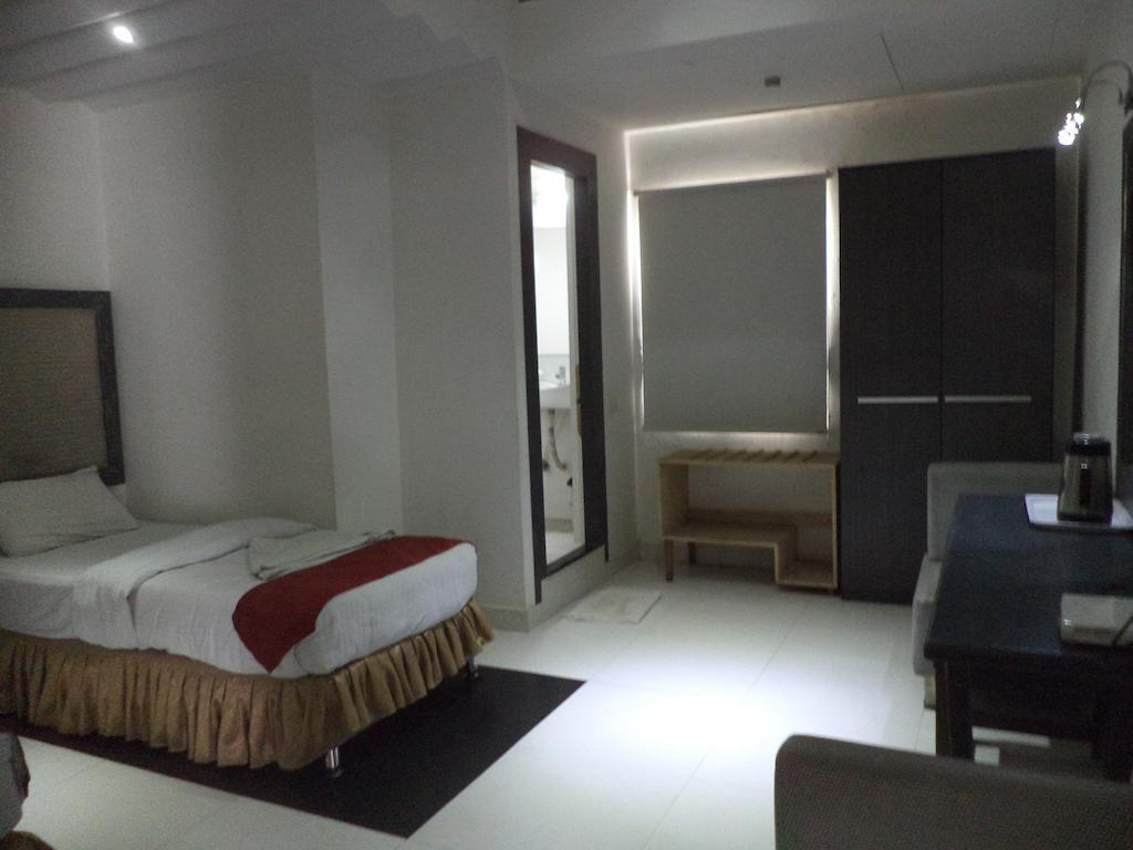 OYO 10139 Hotel Palak Residency Hyderabad Exterior foto